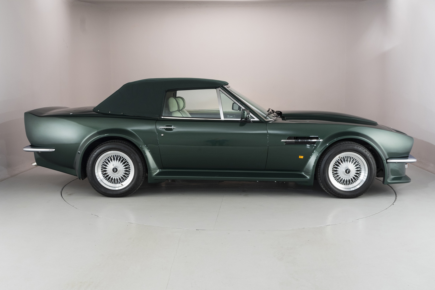 Classic Car PR: Aston Martin V8 Vantage Volante side